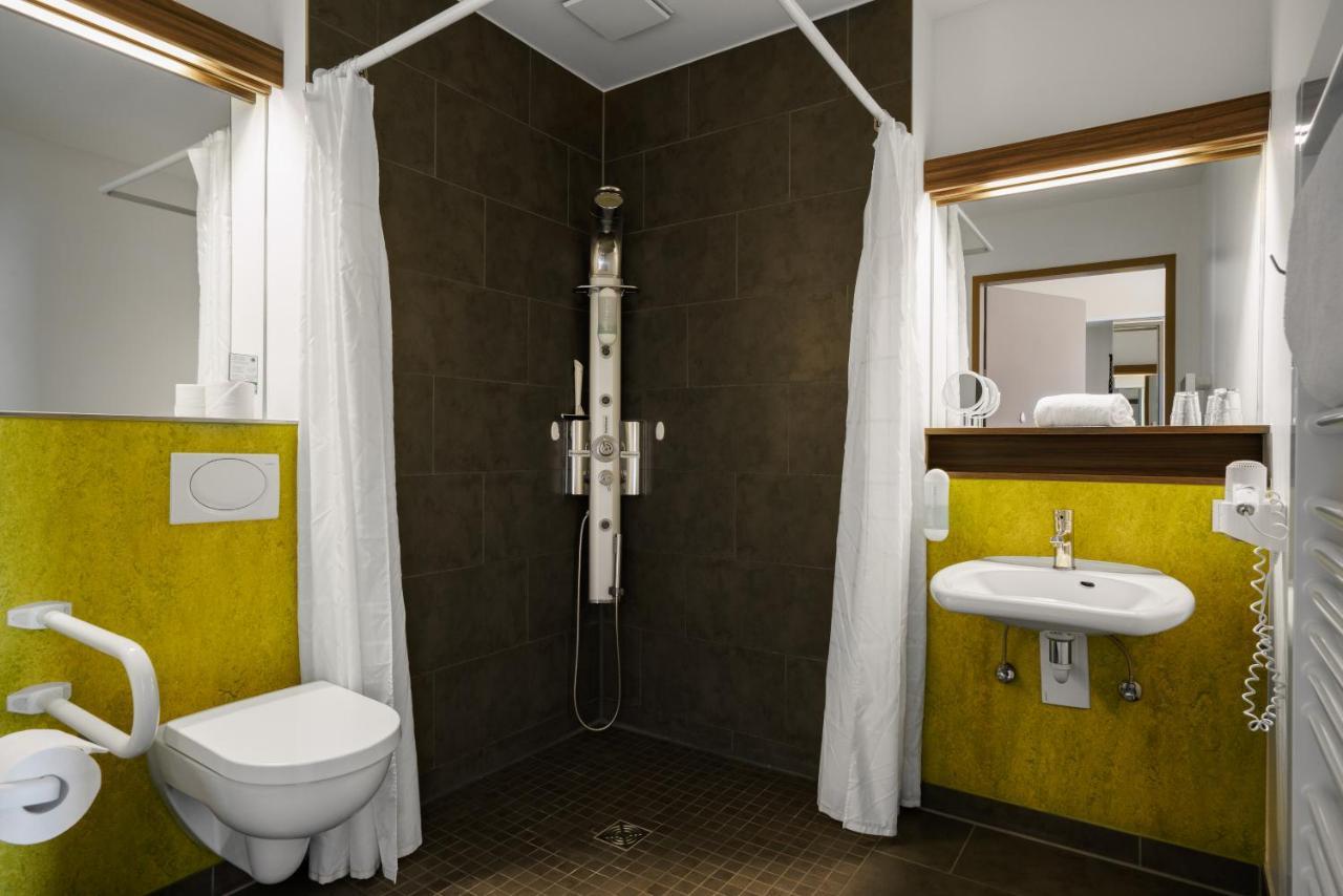 Radlon Fahrrad-Komfort-Hotel Варен Екстер'єр фото